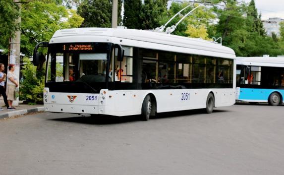 В Севастополе станет больше экскурсионных троллейбусов (фото)