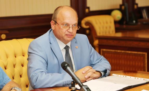 Мэр Симферополя Бахарев ушёл в отставку по состоянию здоровья