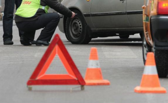 В Крыму за сутки случился десяток аварий: сбили байкера и пешеходов, из автобуса выпала пассажирка (видео)