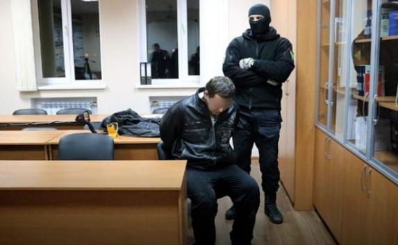 В Севастополе судят маньяка-насильника, которого искали шесть лет (видео)