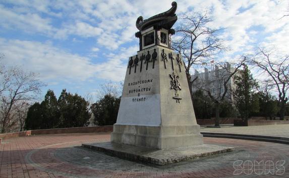  В Севастополе осквернили памятник лейтенанту Казарскому