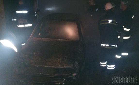 Из-за забывчивости водителя в гараже сгорел автомобиль
