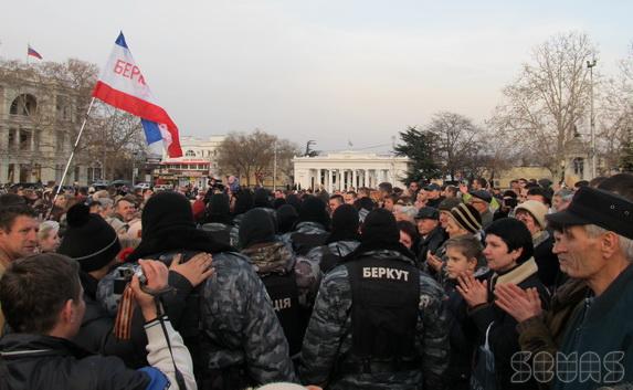 Севастополь с благодарностью встретил вернувшихся из Киева бойцов «Беркута»