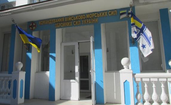 Березовский пообещал «российскую» зарплату перешедшим в ВМС Крыма