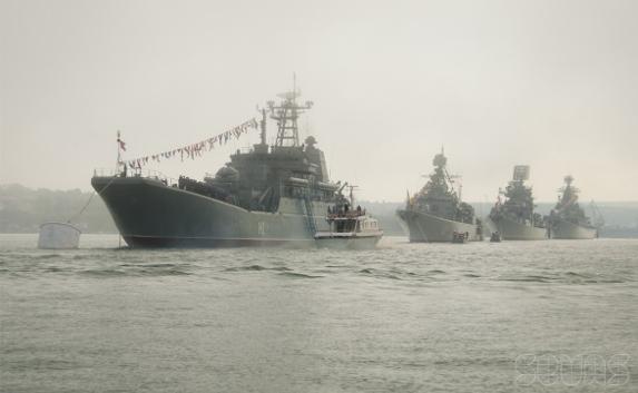 Новодворская: Надо срочно вывести Черноморский флот из Крыма и предложить НАТО устроить там свою базу