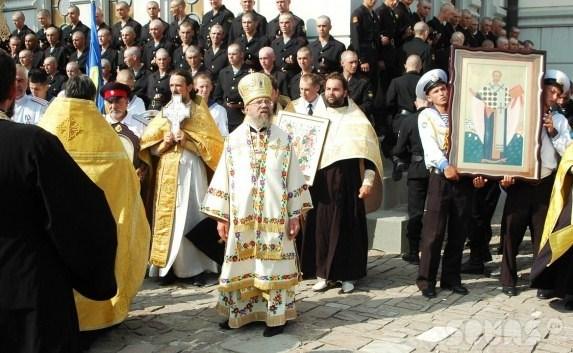 В Севастополе состоялся масштабный крестный ход, посвященный 1025-летию Крещения Руси
