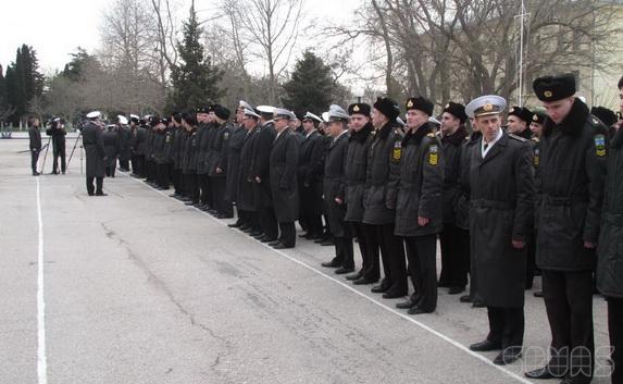 Минобороны Украины: Дети крымских военных смогут поступать в вузы вне конкурса