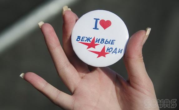 В Крыму появятся «Вежливые люди» — теперь в магазинах