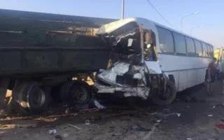 Автобус с детьми из Крыма столкнулся с легковушкой — есть жертвы (фото)