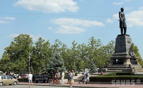 Владислав Маленко посвятил «горькую программную вещь» в стихах городу-герою Севастополю
