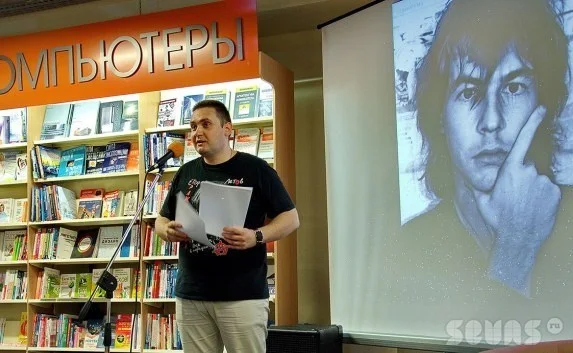 Литклуб в «Атриуме». Квинтэссенция творчества Александра Башлачёва — поэзия вне музыки
