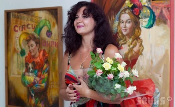 Севастопольская художница Анжела Моисеенко представила выставку «Цирк зажигает огни»