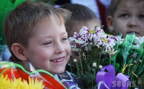 «Ночные волки» поздравили севастопольских школьников с Днём знаний