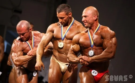 В Севастополе состоялся чемпионат города по бодибилдингу и бикини 2012. Часть первая. Мужчины