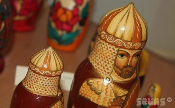 В Севастопольском художественном музее открылась выставка декоративно-прикладного искусства «Искусство рядом»