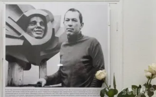 В Севастопольском художественном музее открылась выставка к 75-летию художника и скульптора Вячеслава Яковлева