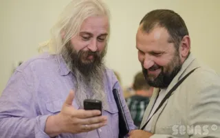 Искусство современного абстракционизма представлено на выставке в Севастополе