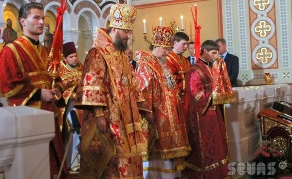 Севастопольцы в Херсонесе встретили светлый праздник Пасхи вместе с Президентом Украины