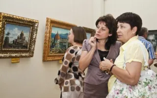Персональная выставка картин Никаса Сафронова впервые в Севастополе