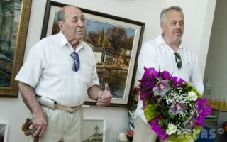 К 230-летию Севастополя открылась выставка картин Владимира Преображенского «Город и море»