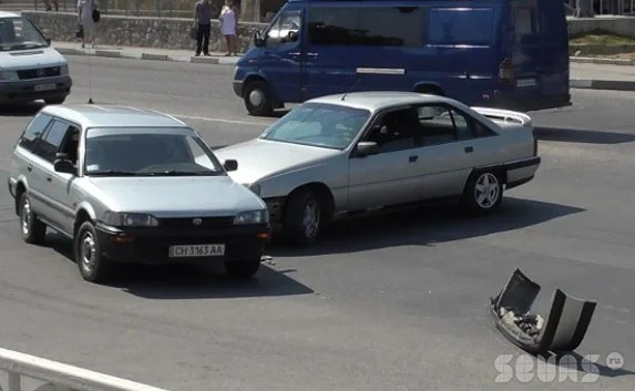 В Севастополе невнимательность водителей привела к ДТП на Студгородке. Видео столкновения