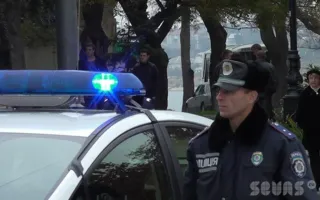Милиция не может везде расставить наряды, а если вас ограбили — звоните 102 и к вам придут на помощь