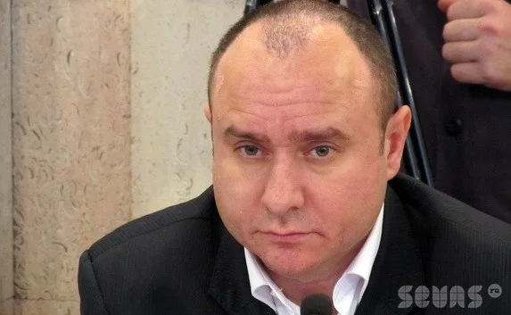 Басов: Партия власти творит «чудеса»