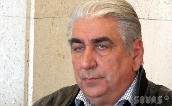 Яцуба «насилует» депутатов, — Василий Пархоменко