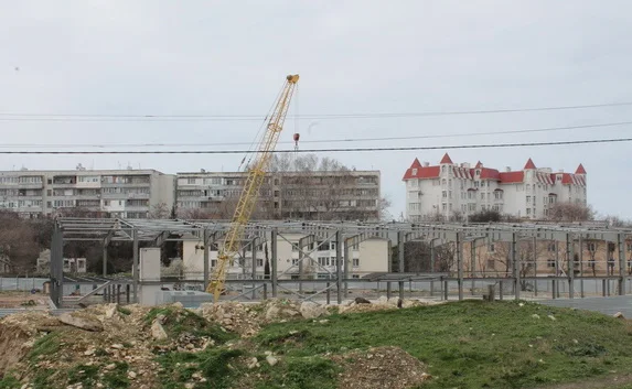 Вадим Колесниченко Ледовый дворец пообещал теперь сдать летом 