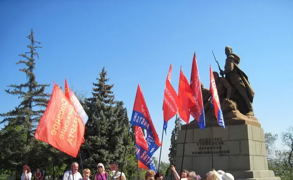 Севастопольская ПСПУ заявила, что людей на Первомайскую демонстрацию согнали в приказном порядке