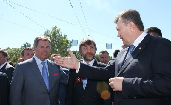 Янукович на открытии моста спрашивал у севастопольцев, знают ли они, кто такой Новинский 