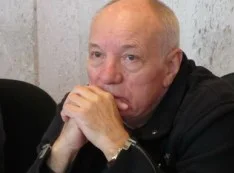 Иван Ермаков хочет отправить врачей-пенсионеров на отдых и аплодировать им на праздниках