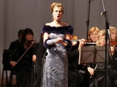 Максимова дача может стать центром оперного пения? Ветераны Севастополя предполагают, что да. 