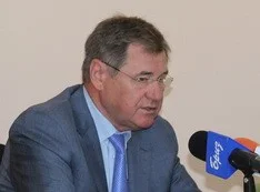 Яцуба не захотел называть фамилию человека, который строит 16-этажки на мысе Хрустальный