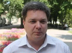 Дмитрий Богданов уверен: севастопольцы от бескультурья наносят вред Приморскому бульвару 