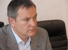 Вадим Колесниченко посетовал, что ни разу не был удостоен чести занимать место на Доске почета, но будет стремиться