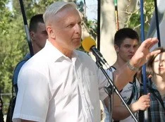 Тюнин: мы собирались подавать иск на Яцубу за установку памятника «Одуванчик»