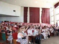 Члены Общественного совета теперь борются за портфели. Патриотическое воспитание молодежи пока никому не интересно