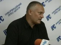 Союз бездомных офицеров пообещал, что избранный от 224 округа депутат будет каждое утро начинать с их конвоя