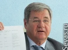 Яцуба поручил проверить все театры Севастополя и узнать, как они могут зарабатывать деньги