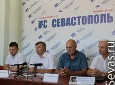 От Яцубы под угрозой пикета требуют до конца недели решить проблему с электромобилями