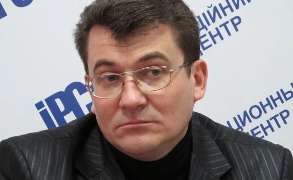 Комелов: Если горсовет до конца года не примет Устав громады, он будет распущен