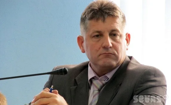 Депутаты на ремонт подпорной стены по улице Адмирала Октябрьского выделил в два раза больше, чем на медицину