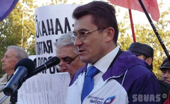 Комелов: Мы потребуем от власти проведения референдума