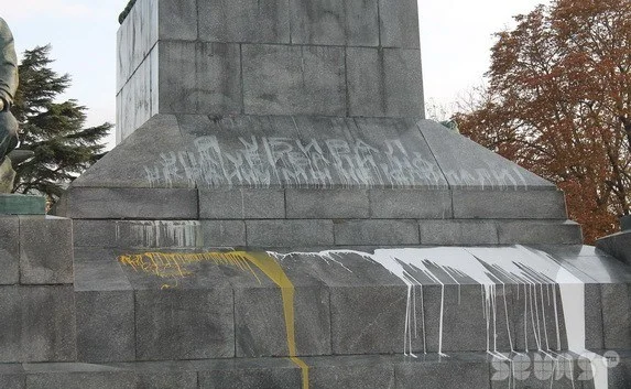 Севастопольские коммунисты не уберегли памятник Ленину