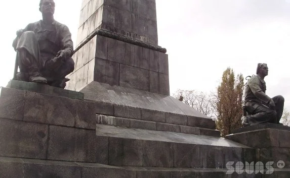 Кияшко: У милиции уже есть подозреваемые в надругательстве над памятником Ленину 