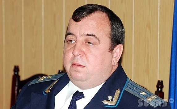 Белозерцев: Задержанный за взяточничество чиновник может писать в соцсетях что угодно, но вину всё равно докажет суд