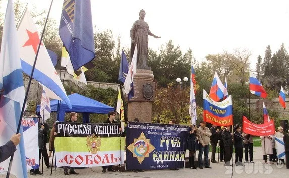 Тюнину разрешили провести русский марш по центральному кольцу города 