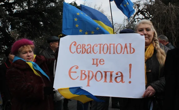 В Севастополе «Евромайдан» состоялся в обход запрета власти