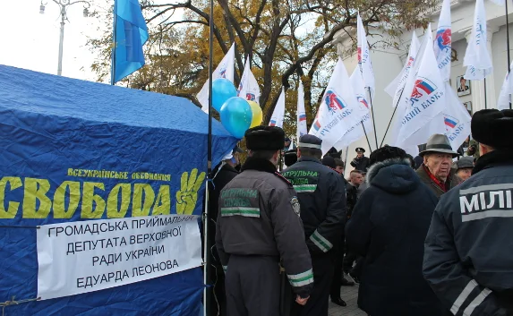 В Севастополе суд запретил народному депутату от «Свободы» вести приём граждан